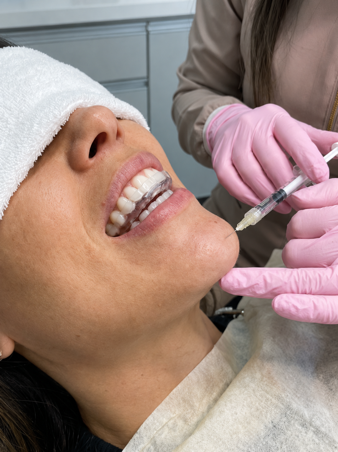 Procedimento odontológico realizado com delicadeza